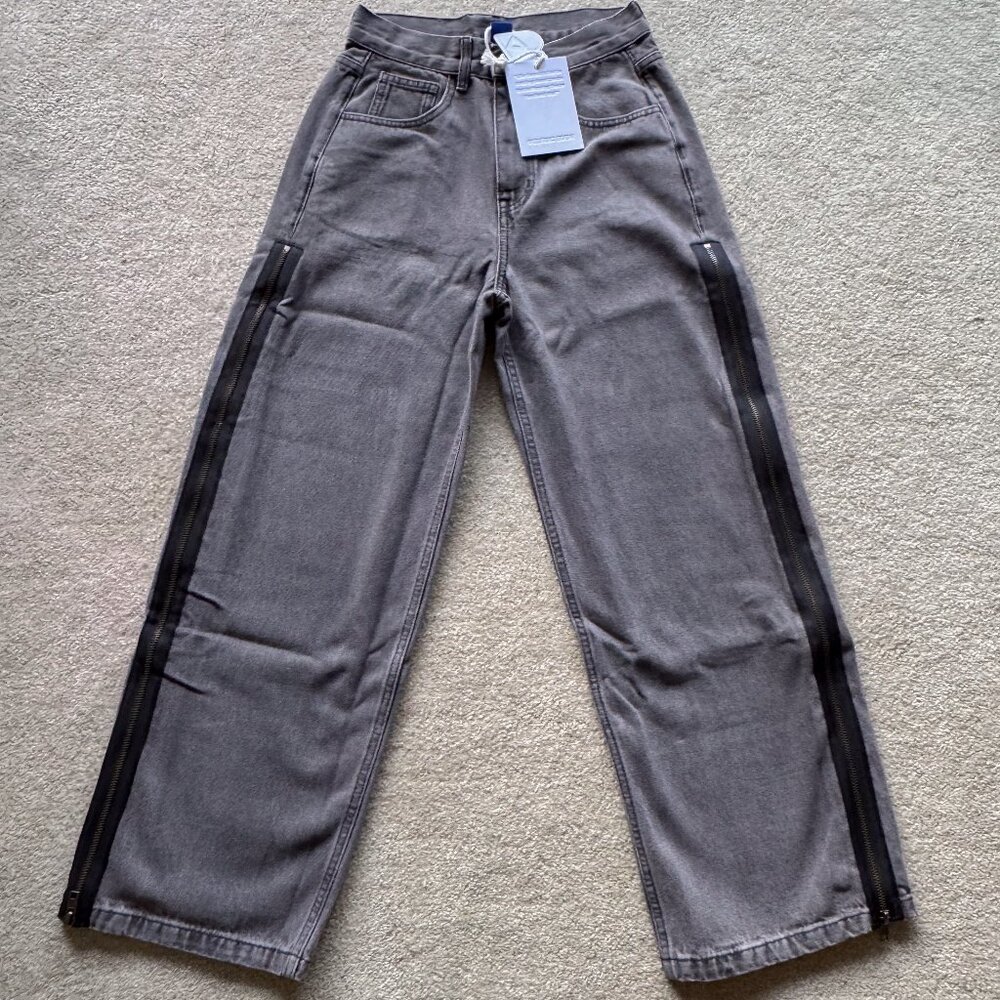 [Brand New] Aelfric Eden Side Zip Up Loose Jeans - Grey / 28W